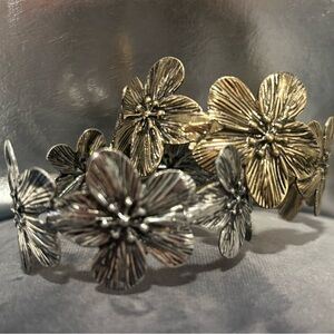Gold tone bohemian floral cuff bracelet - adjustable.